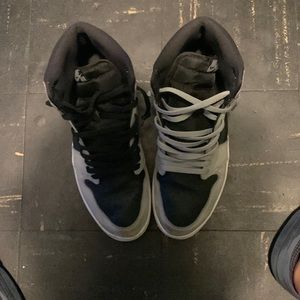 Jordan 1 High shadows